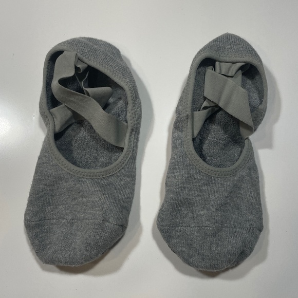 Ozaiic Yoga Socks (2 pairs) - Picture 4 of 5